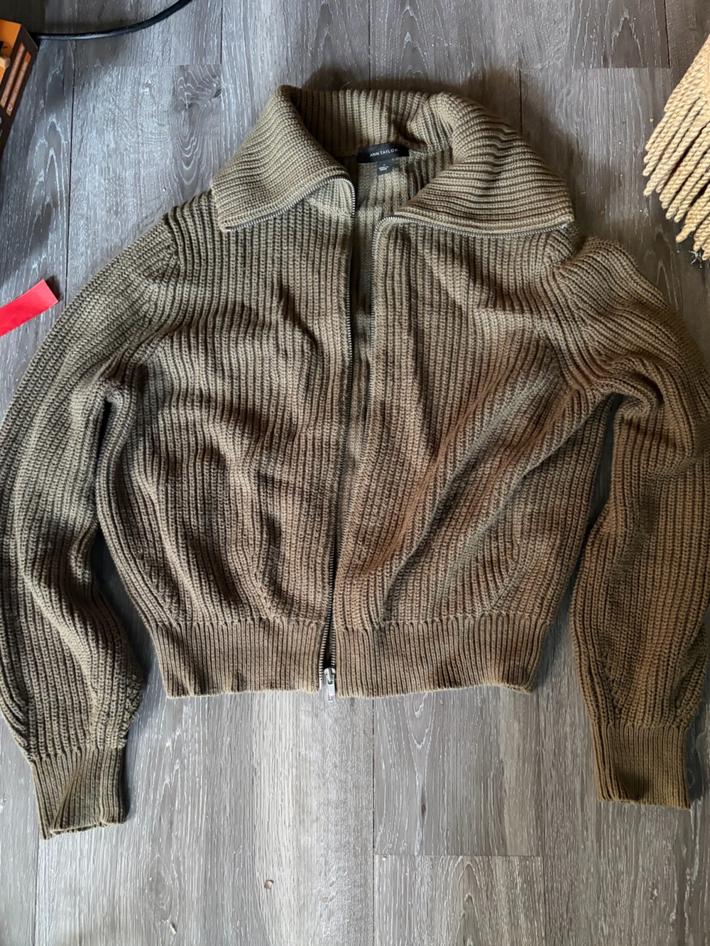 Ann Taylor Olive Zip-Front Ribbed Cardigan